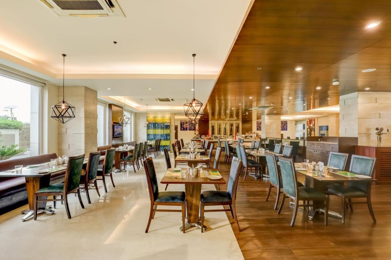 Lemon Tree Premier, Delhi Airport Ξενοδοχείο Νέο Δελχί Εξωτερικό φωτογραφία The restaurant
